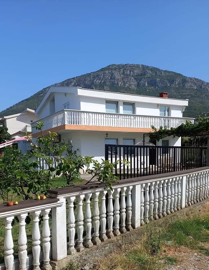 Дом в Баре, Черногория, 164 м2 - фото 1