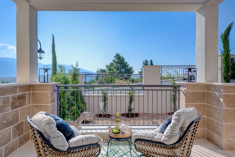 Апартаменты в Тивате, Черногория, 110.42 м² - фото 16