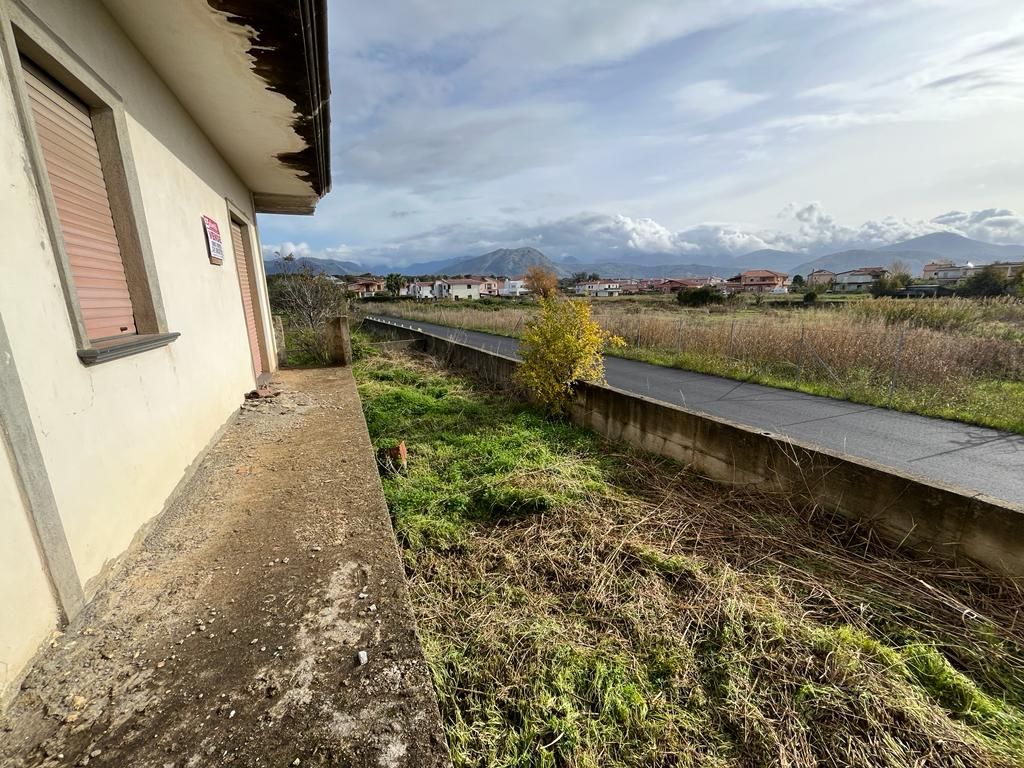 Вилла в Скалее, Италия, 187 м² - фото 10