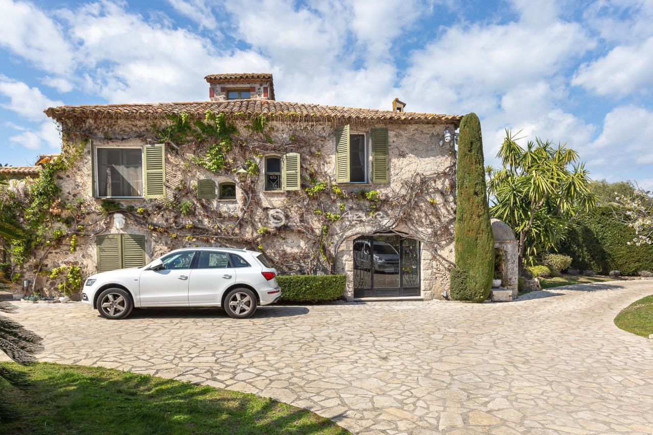 Вилла в Антибе, Франция, 700 м² - фото 5