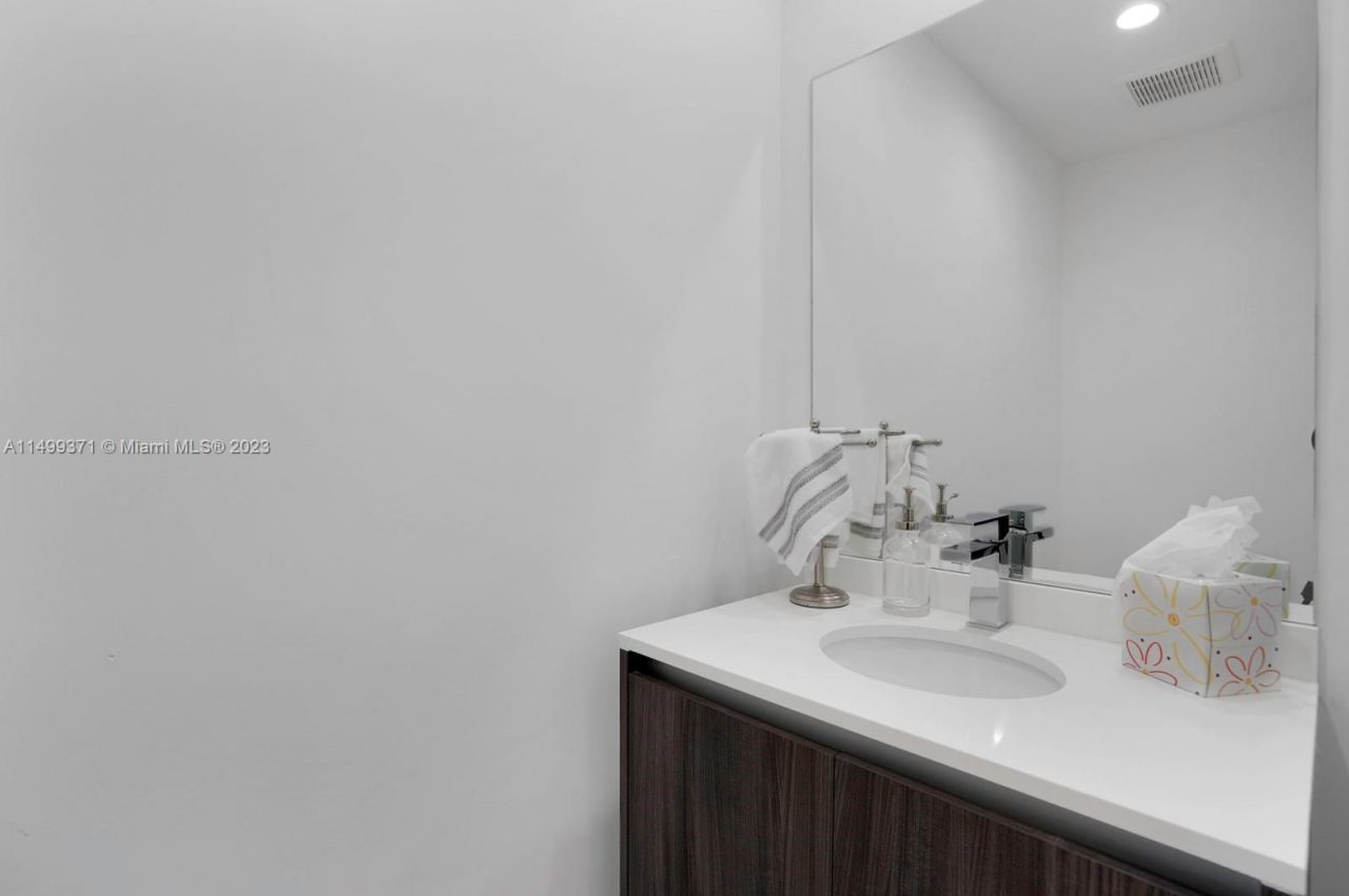 Квартира в Майами, США, 70 м² - фото 11