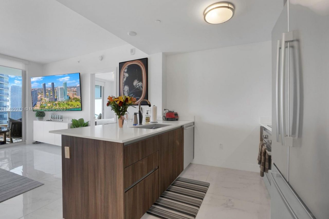 Квартира в Майами, США, 70 м² - фото 12