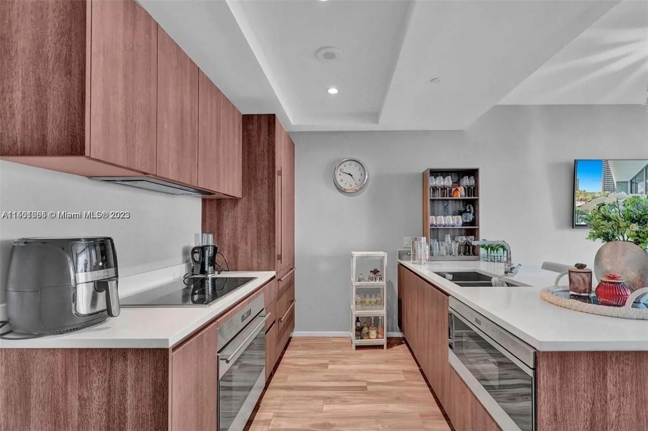 Квартира в Майами, США, 80 м² - фото 3