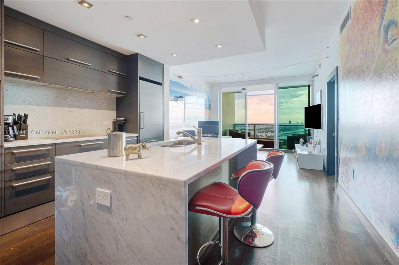 Квартира в Майами, США, 85 м² - фото 2