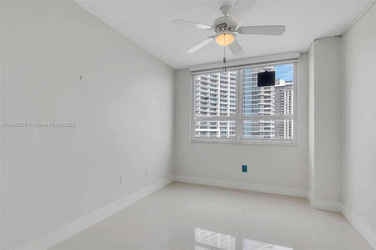 Квартира в Майами, США, 130 м² - фото 11