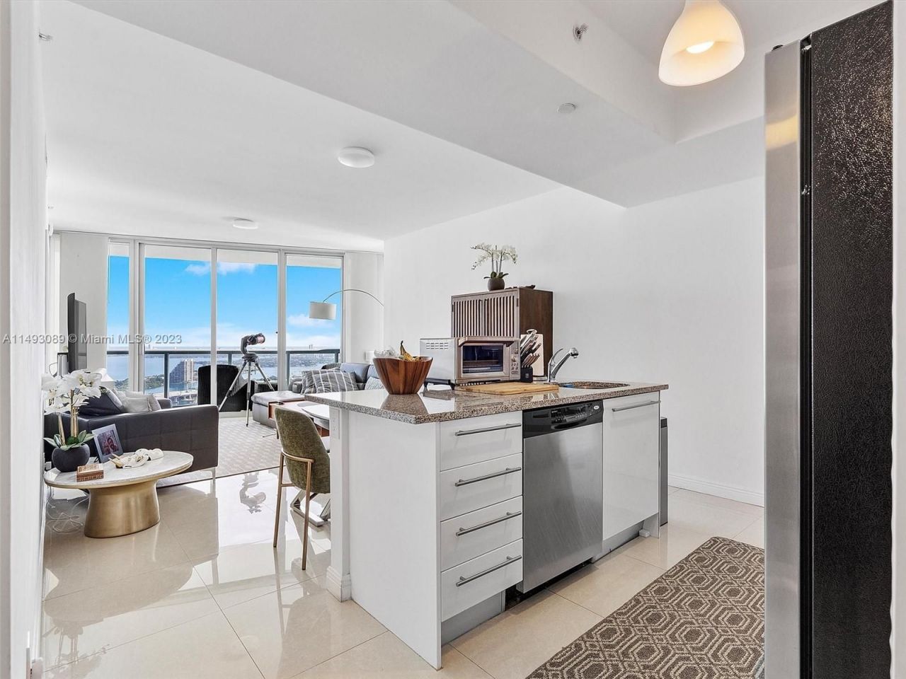 Квартира в Майами, США, 130 м² - фото 2