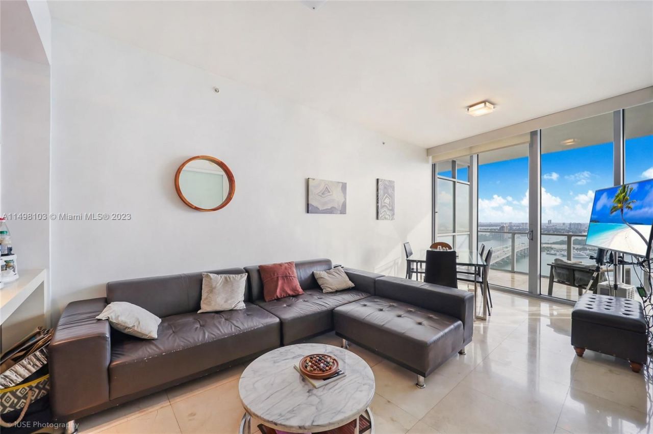 Квартира в Майами, США, 135 м² - фото 2