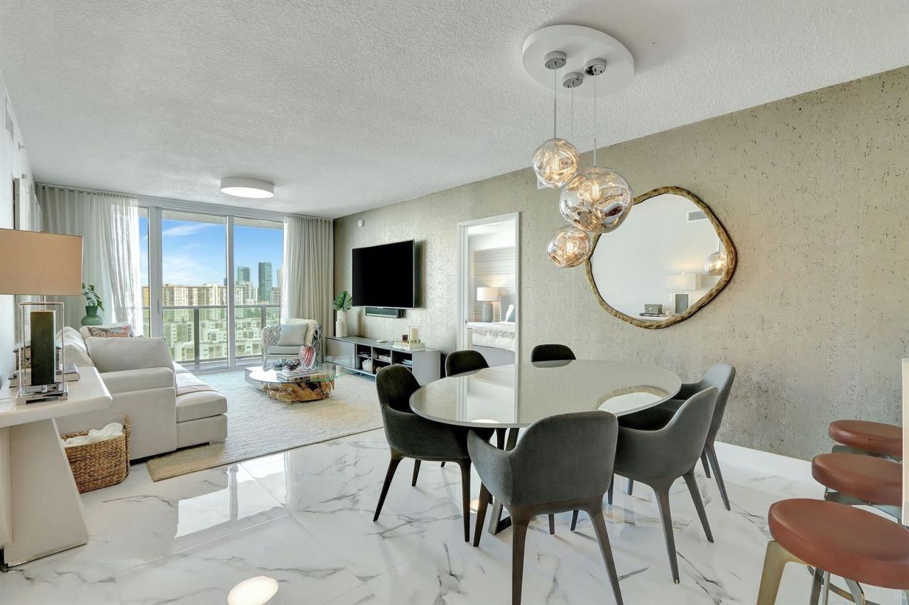 Квартира в Майами, США, 140 м² - фото 2