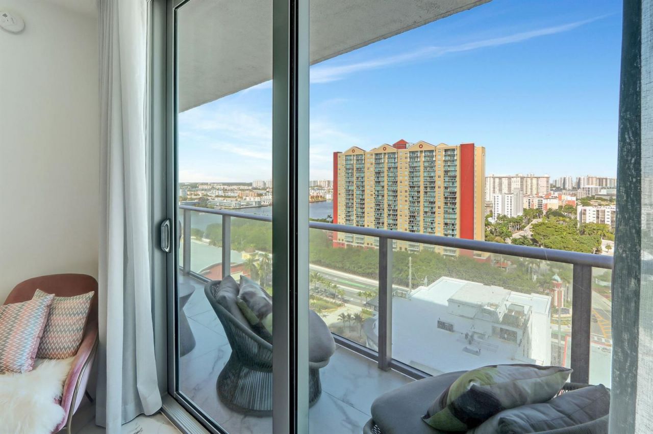 Квартира в Майами, США, 140 м² - фото 10