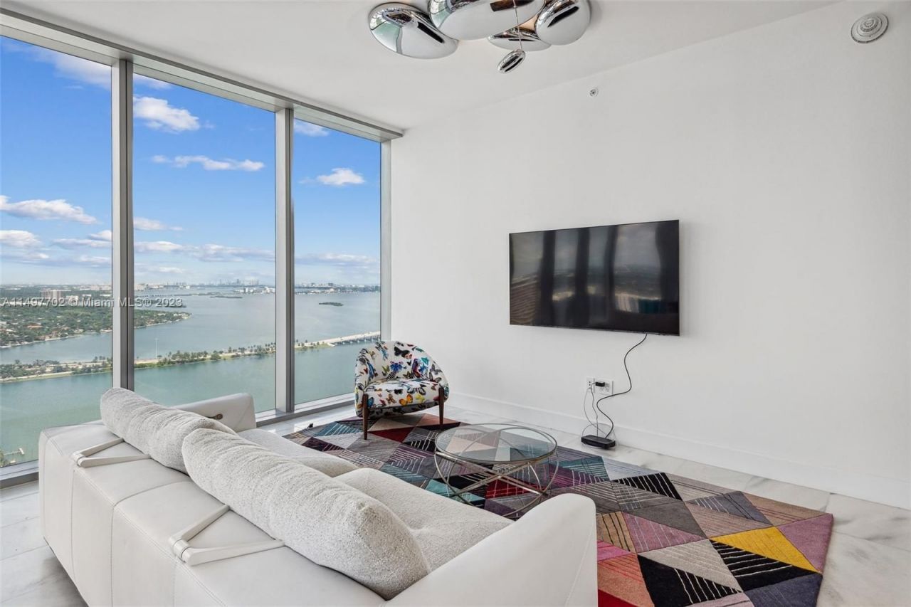 Квартира в Майами, США, 130 м² - фото 2