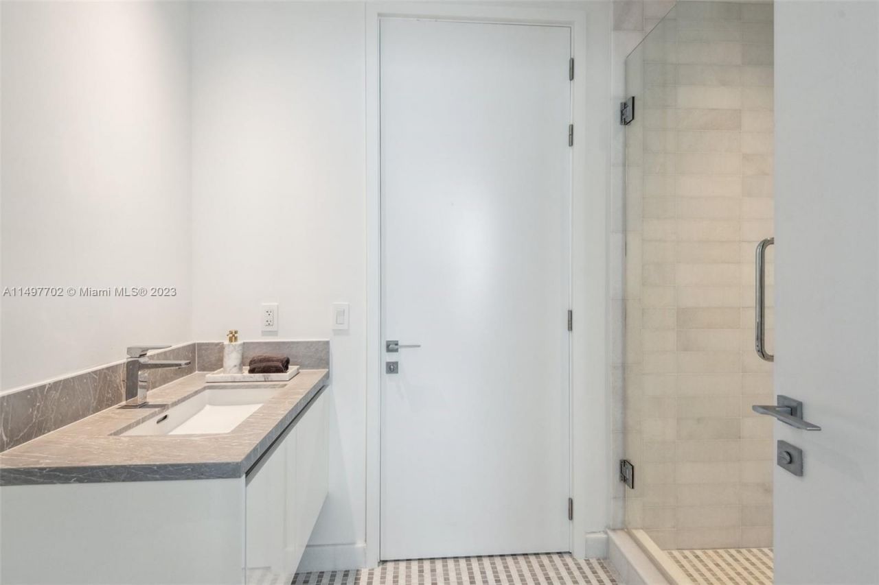 Квартира в Майами, США, 130 м² - фото 13