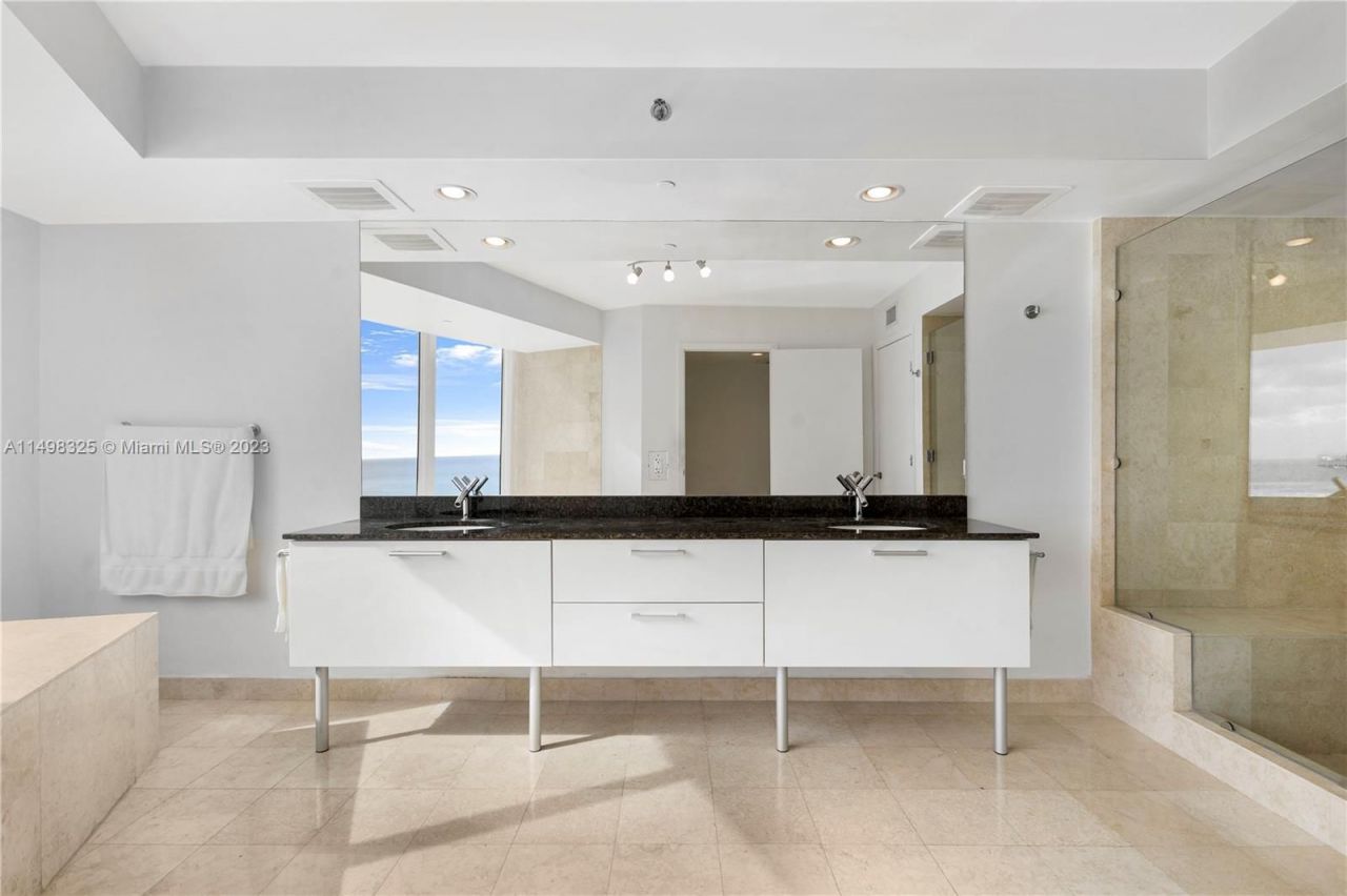 Квартира в Майами, США, 250 м² - фото 13