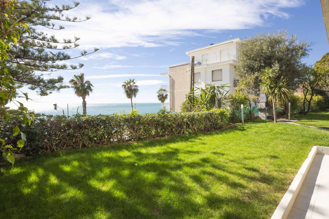 Квартира в Сан-Ремо, Италия, 105 м² - фото 2