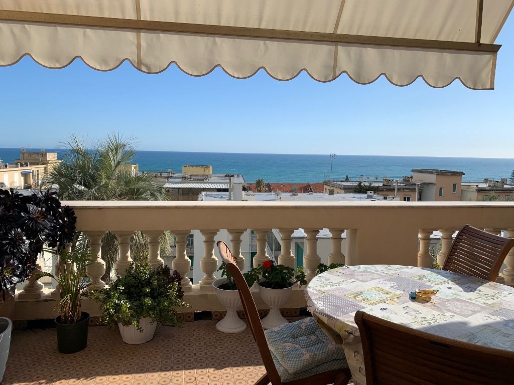 Квартира в Сан-Ремо, Италия, 106 м² - фото 14