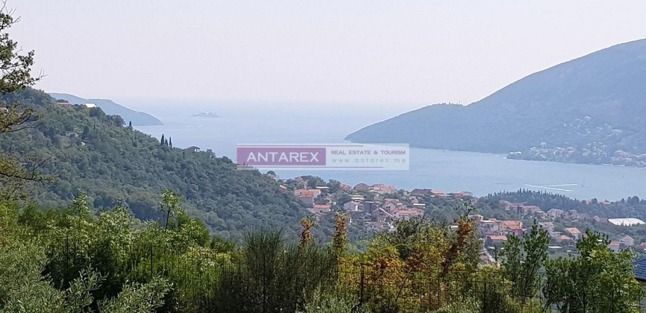 Земля в Херцег-Нови, Черногория, 1 885 м² - фото 2