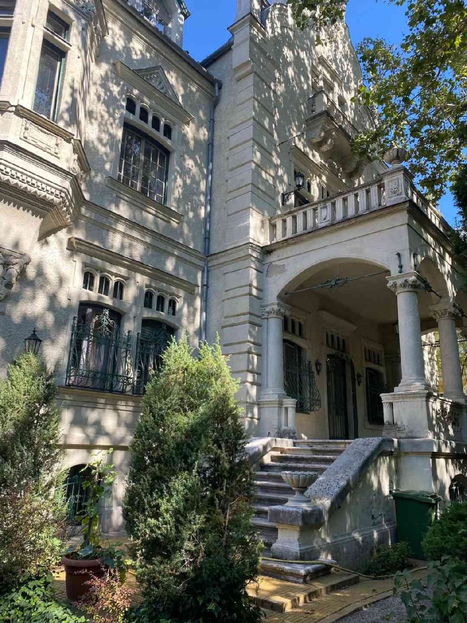 Вилла в Будапеште, Венгрия, 1 400 м² - фото 16