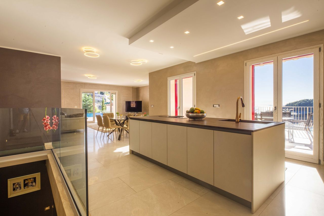 Вилла в Бордигере, Италия, 250 м² - фото 6