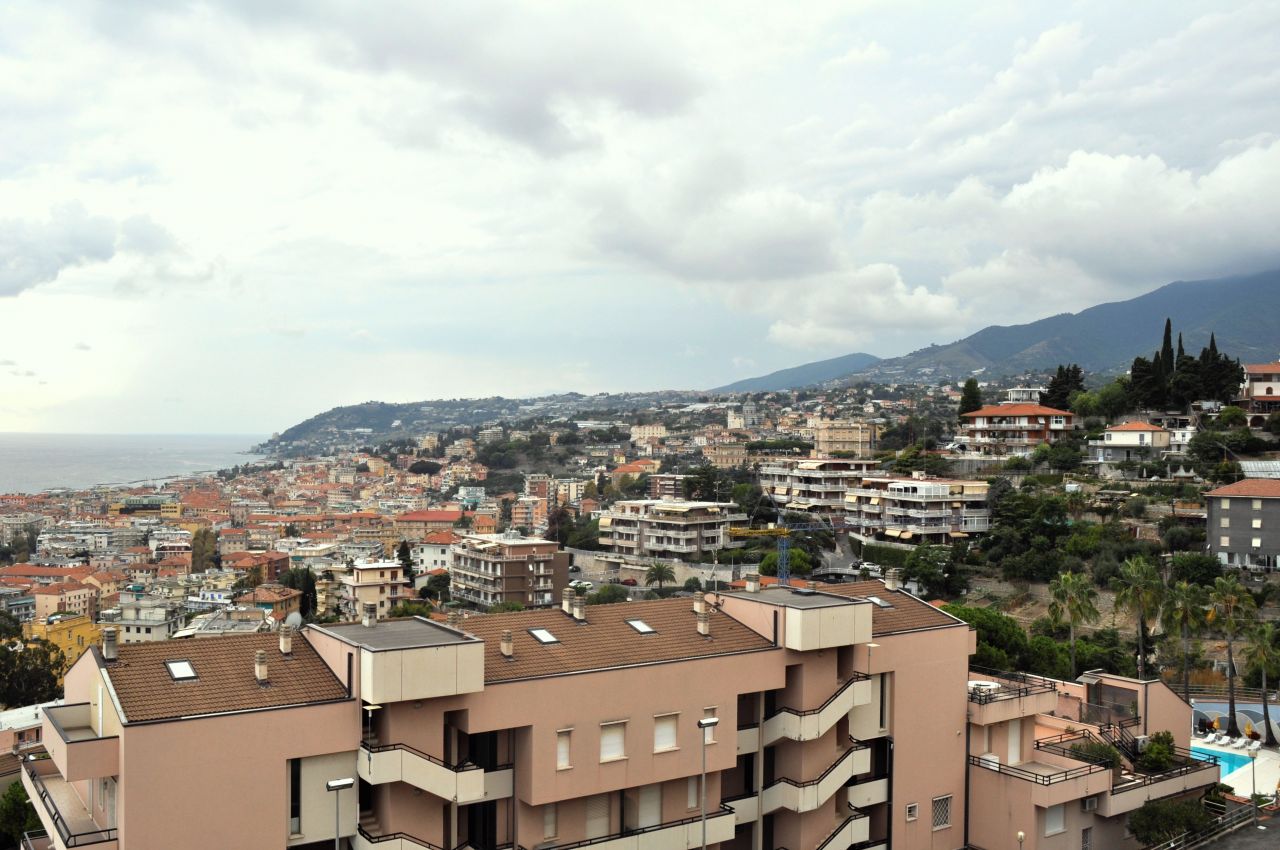 Квартира в Сан-Ремо, Италия, 65 м² - фото 2