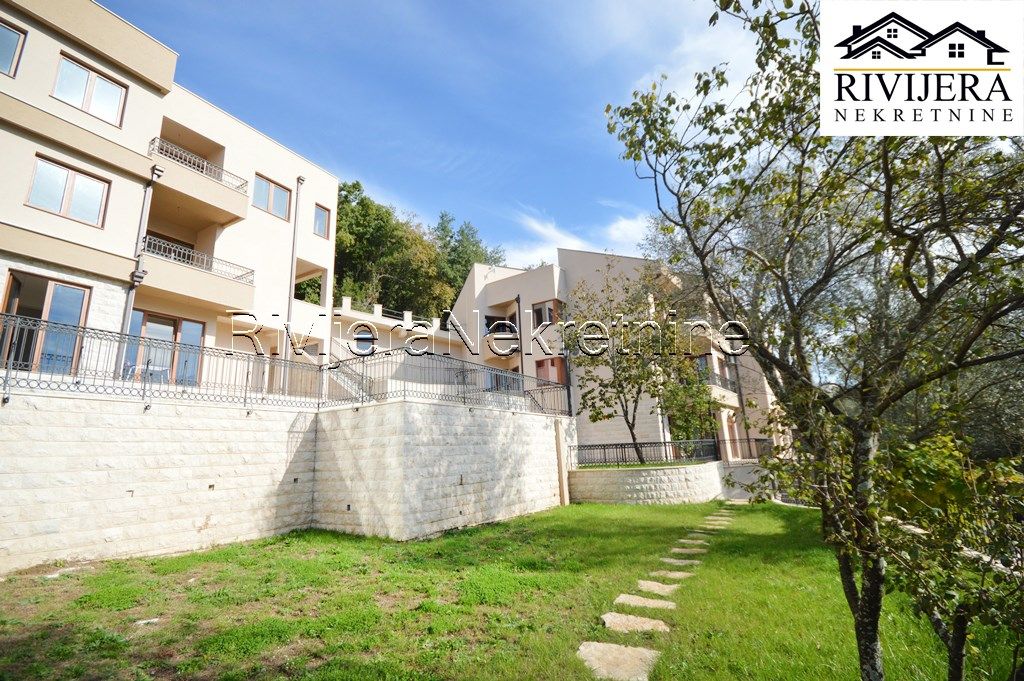 Квартира в Херцег-Нови, Черногория, 69 м² - фото 4