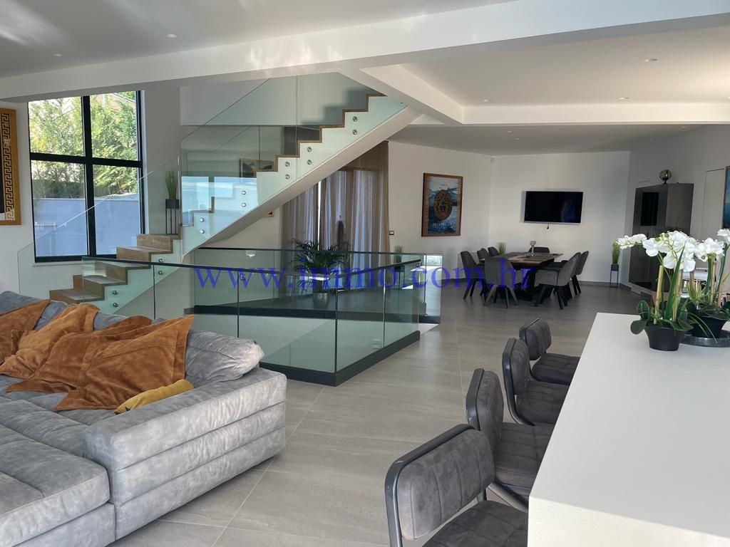 Вилла в Трогире, Хорватия, 370 м² - фото 4