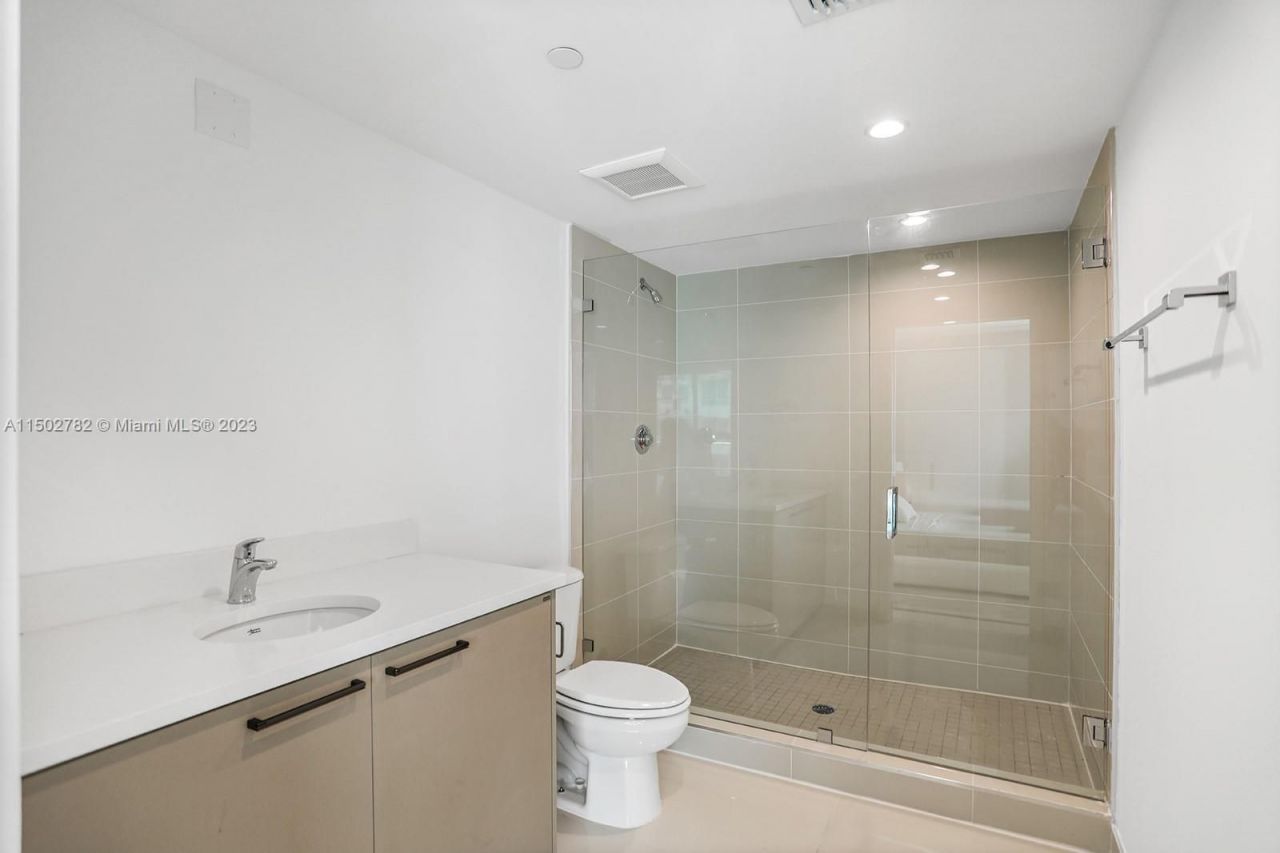 Квартира в Майами, США, 90 м² - фото 13