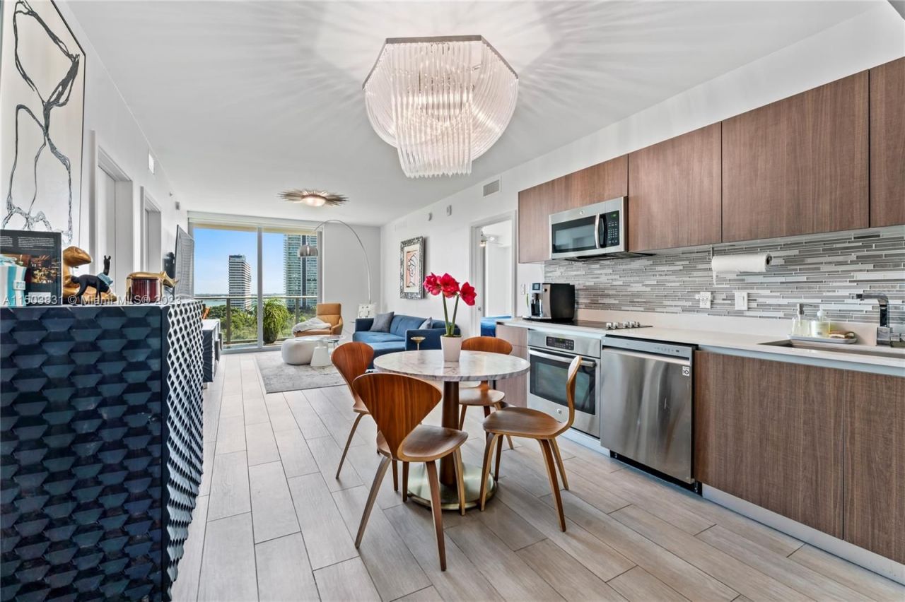 Квартира в Майами, США, 90 м² - фото 2