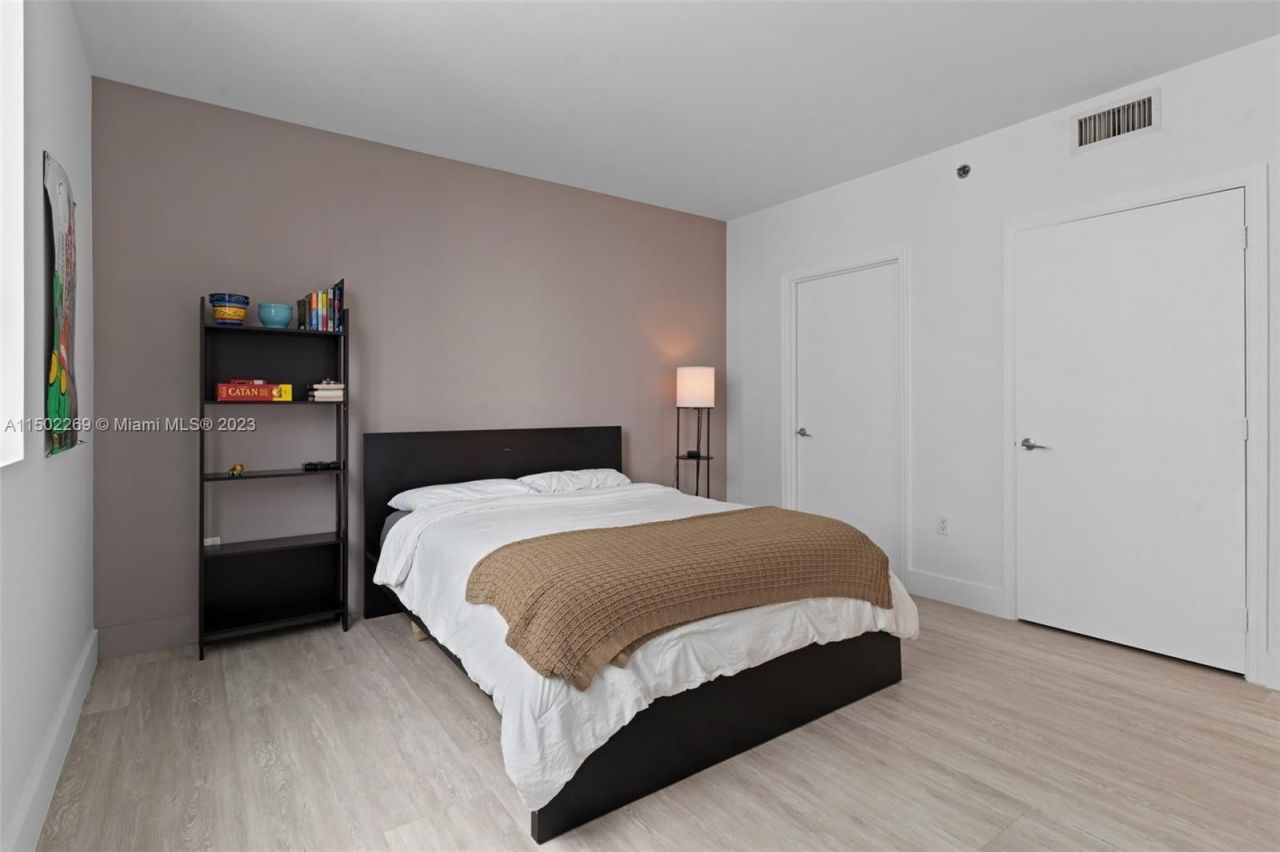 Квартира в Майами, США, 110 м² - фото 17