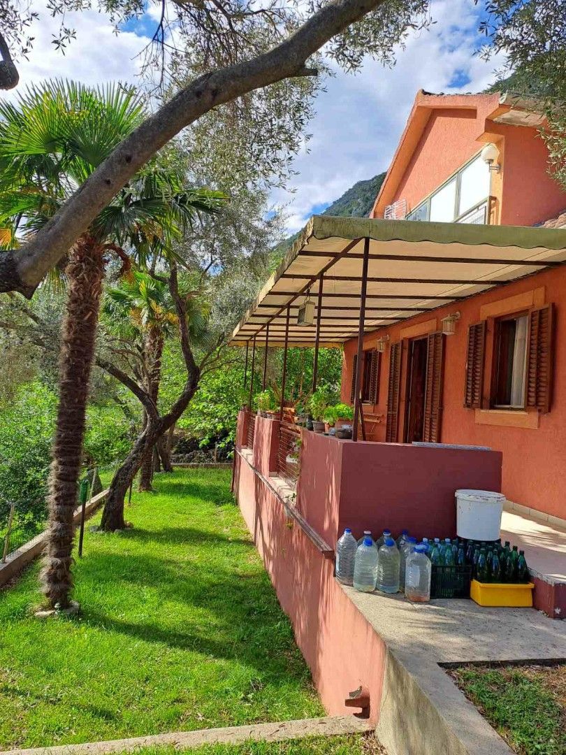 Дом в Прчани, Черногория, 124 м² - фото 2