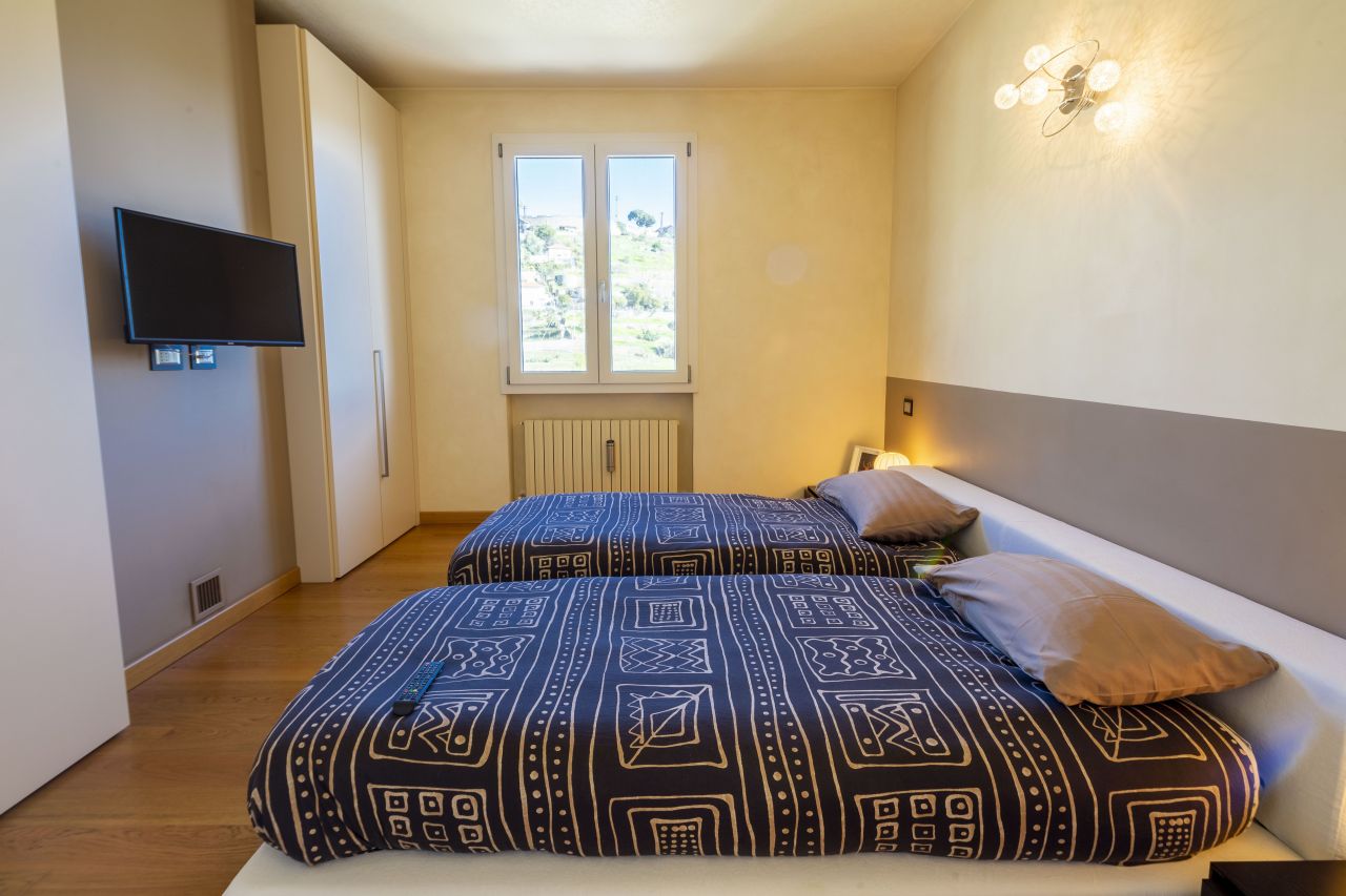 Вилла в Сан-Ремо, Италия, 240 м² - фото 14