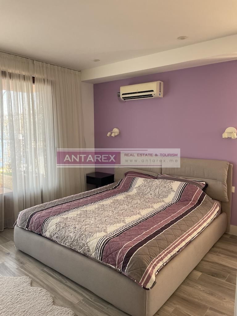 Апартаменты в Добра Воде, Черногория, 222 м² - фото 9