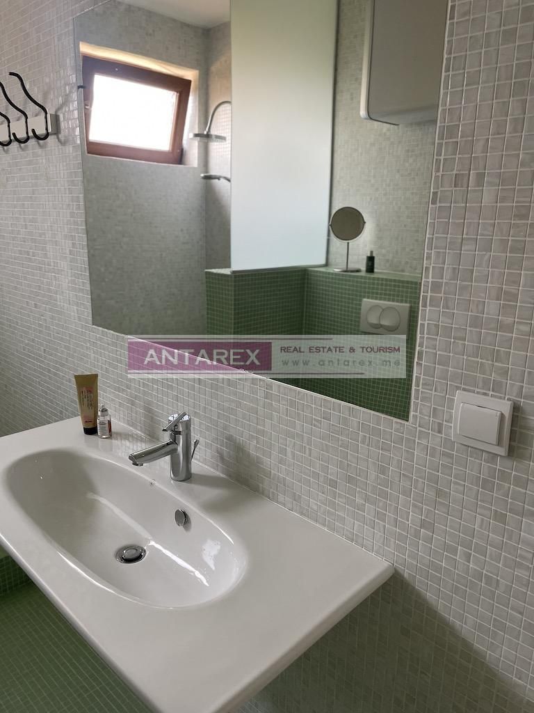 Апартаменты в Добра Воде, Черногория, 222 м² - фото 18