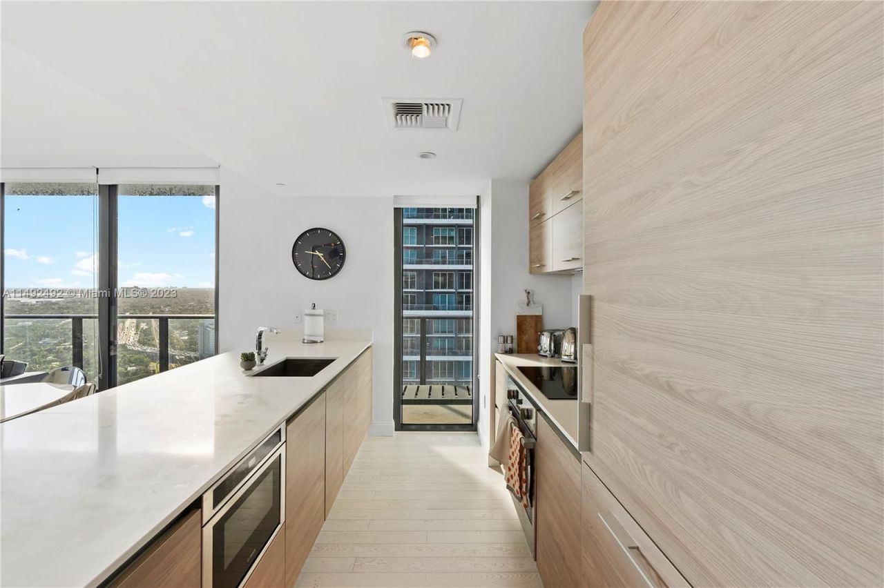 Квартира в Майами, США, 110 м² - фото 12