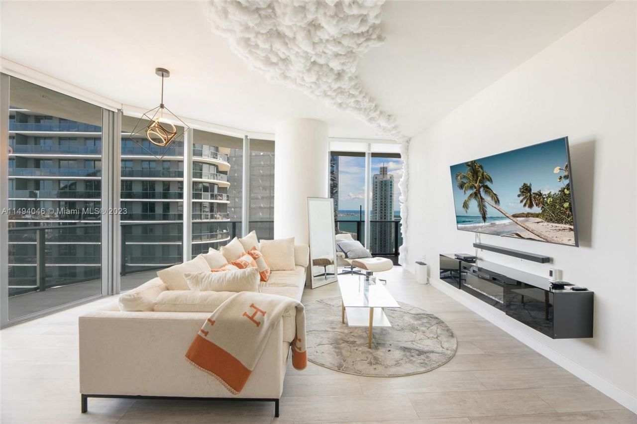 Квартира в Майами, США, 140 м² - фото 2