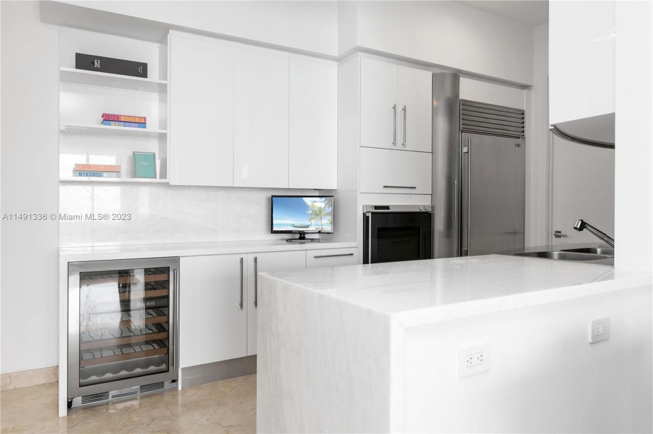 Квартира в Майами, США, 150 м² - фото 9