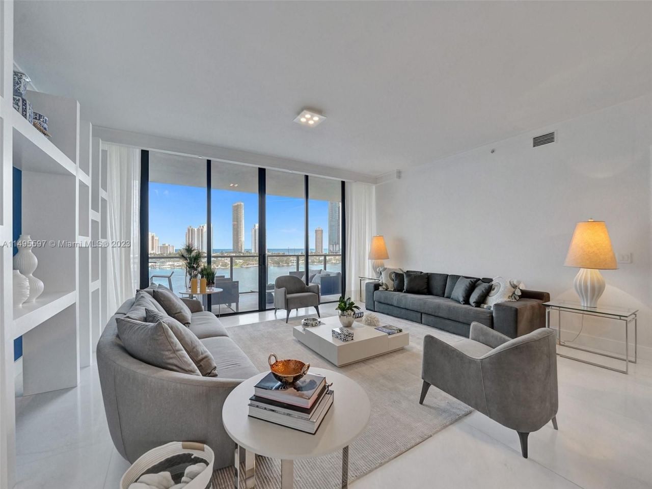 Квартира в Майами, США, 260 м² - фото 2