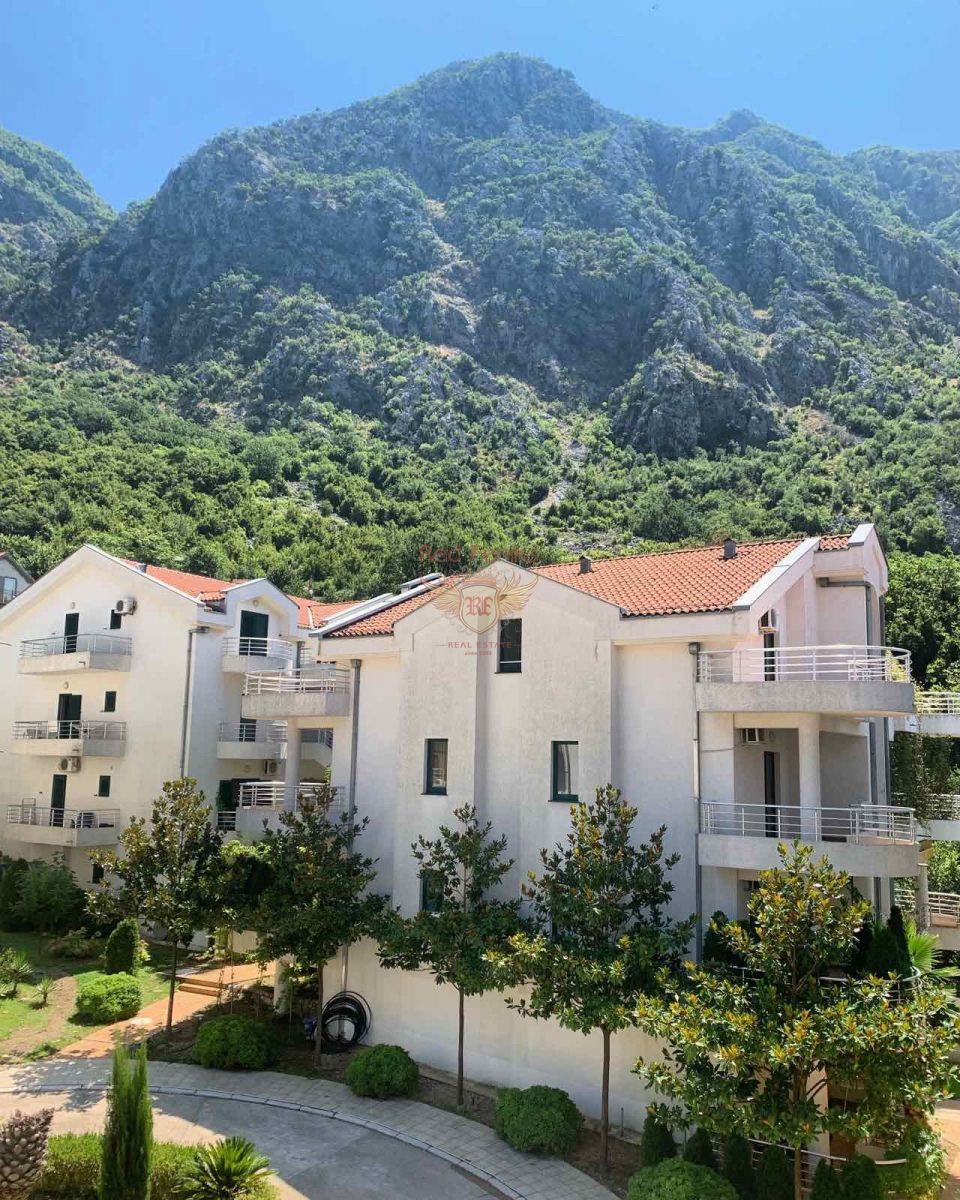Квартира в Которе, Черногория, 89 м2 - фото 1