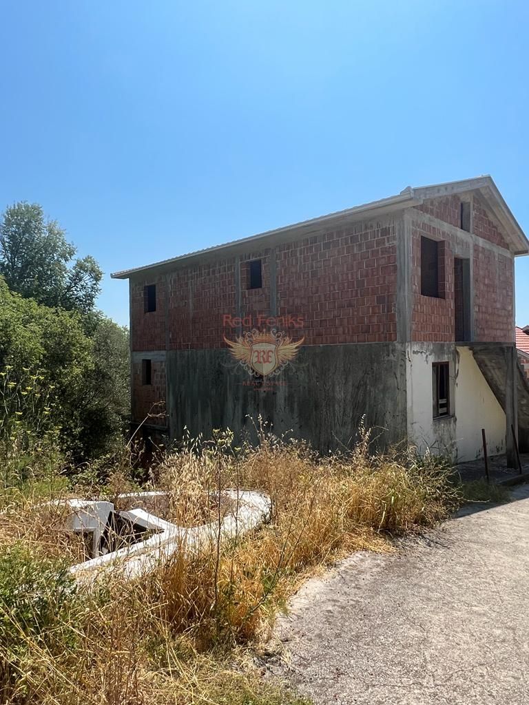 Дом в Херцег-Нови, Черногория, 408 м2 - фото 1