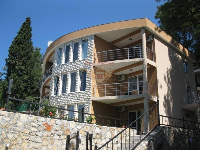 Дом в Баре, Черногория, 420 м2 - фото 1
