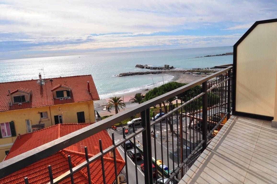 Квартира в Оспедалетти, Италия, 94 м² - фото 3