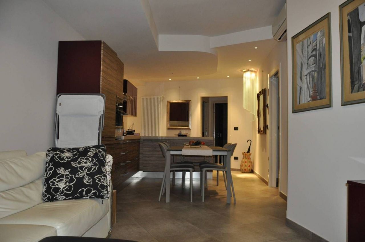 Квартира в Оспедалетти, Италия, 94 м² - фото 11