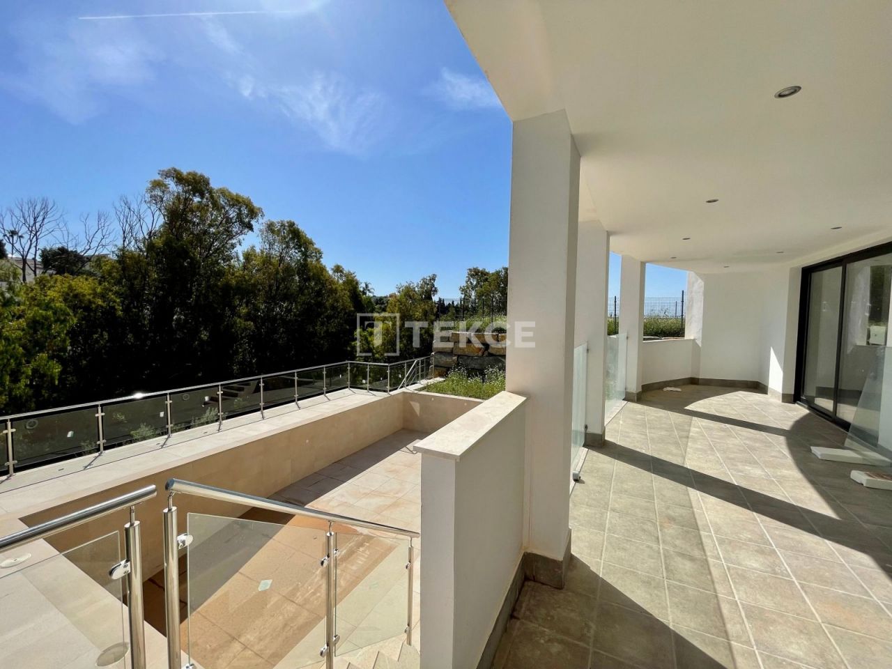 Вилла в Бенальмадене, Испания, 694 м² - фото 8