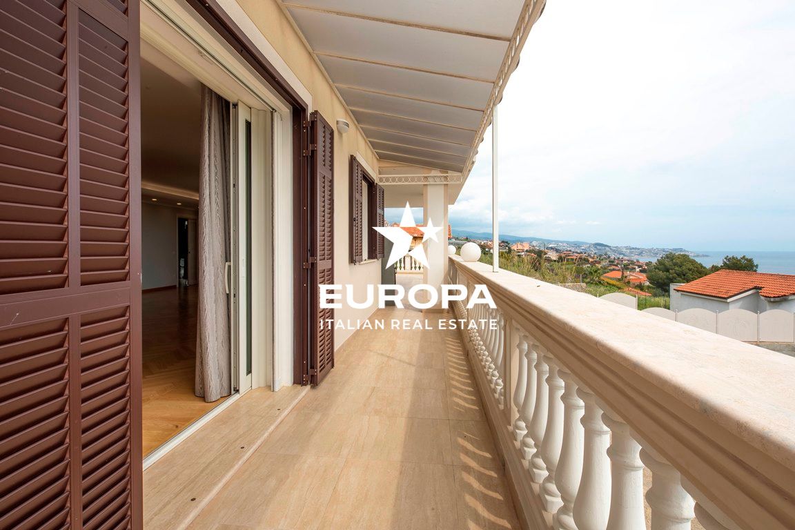 Вилла в Сан-Ремо, Италия, 450 м² - фото 17