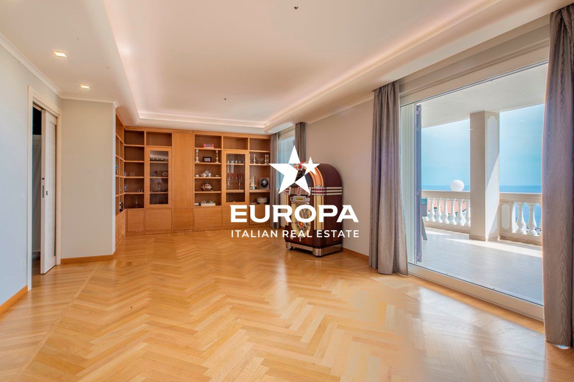 Вилла в Сан-Ремо, Италия, 450 м² - фото 11