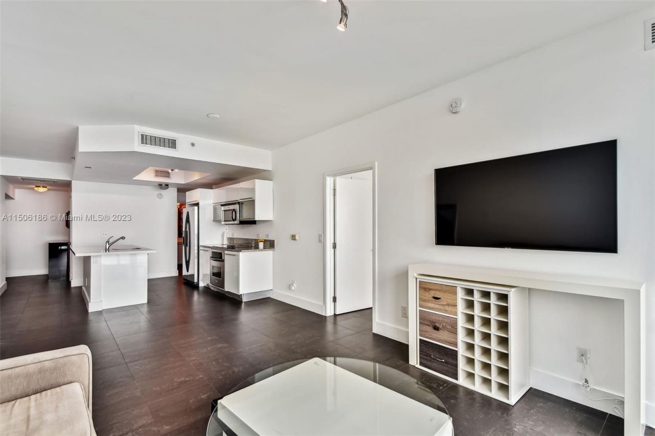 Квартира в Майами, США, 110 м² - фото 9