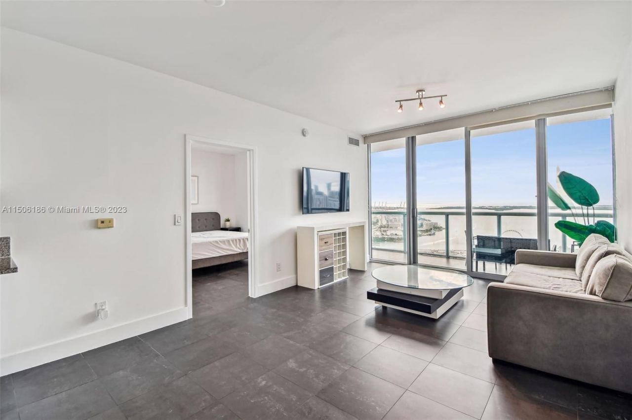 Квартира в Майами, США, 110 м² - фото 8