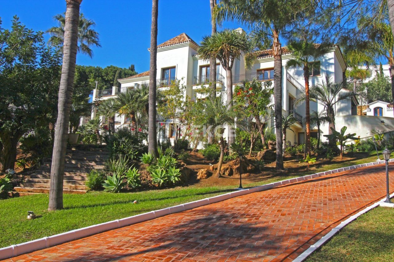 Особняк в Бенаависе, Испания, 1 269 м² - фото 8