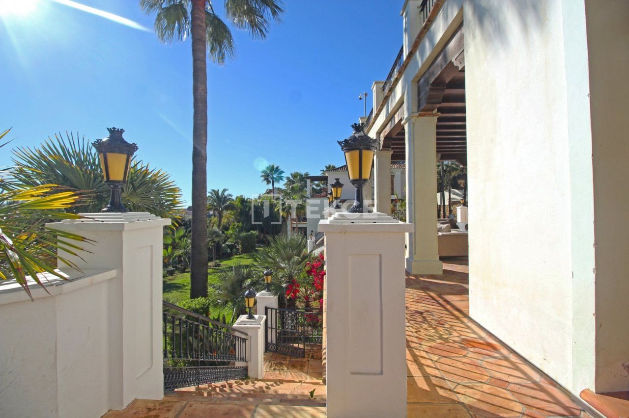 Особняк в Бенаависе, Испания, 1 269 м² - фото 16