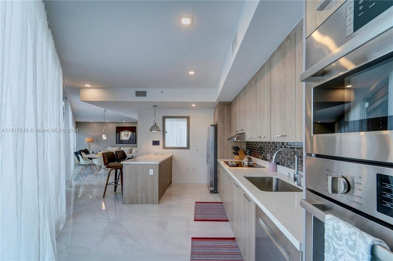 Таунхаус в Майами, США, 160 м² - фото 10