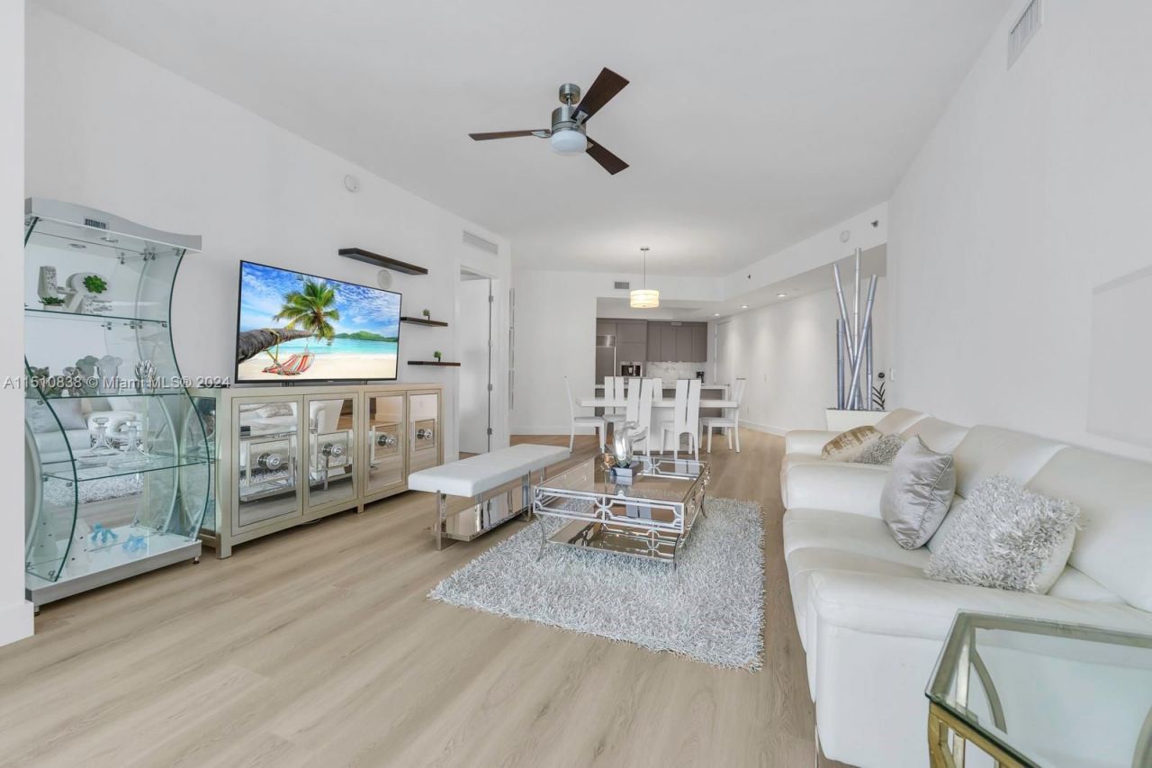 Квартира в Майами, США, 180 м² - фото 9