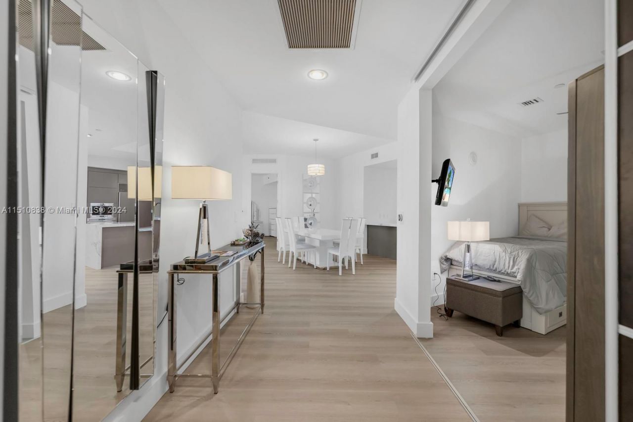 Квартира в Майами, США, 180 м² - фото 15